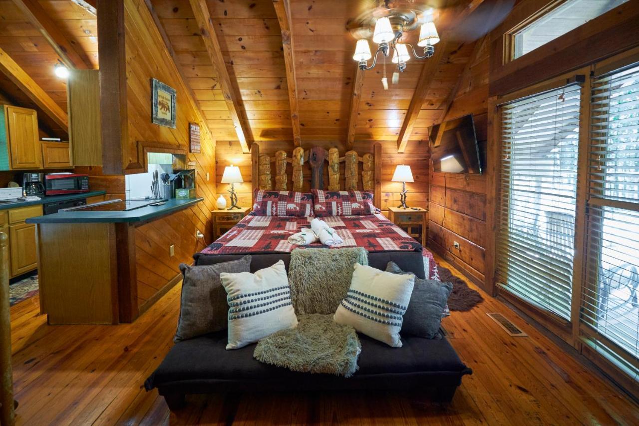 Gatlinburg Area Hottub - Ladyslipper *